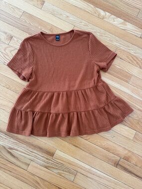 Emery Rose Textured Peplum Short Sleeve Top - Rust - Size Large *